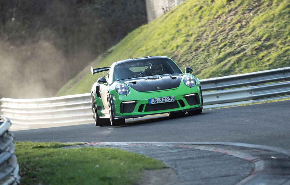 Performanță pe Iadul Verde: Porsche 911 GT3 RS facelift a parcurs circuitul de la Nurburgring în mai puțin de 7 minute - Poza 2