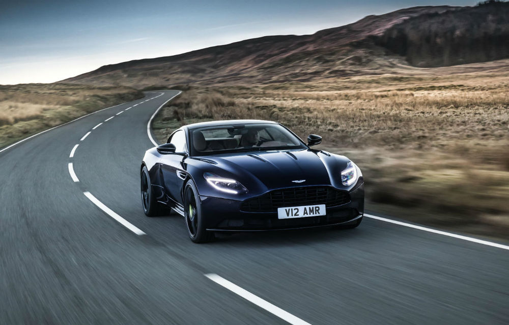 Noul Aston Martin DB11 AMR este aici: motor V12 twin-turbo de 5.2 litri, 640 de cai putere, 700 Nm și viteză maximă de 334 km/h - Poza 14