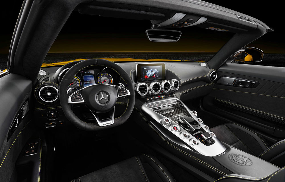 O nouă decapotabilă în familia AMG: noul Mercedes-AMG GT S Roadster are 522 de cai putere - Poza 11