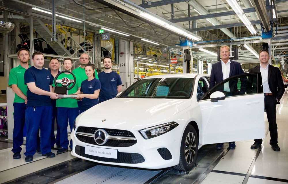 Mercedes extinde producția noii generații Clasa A: noul model va fi construit și în Ungaria, la 140 de kilometri de granița cu România - Poza 1
