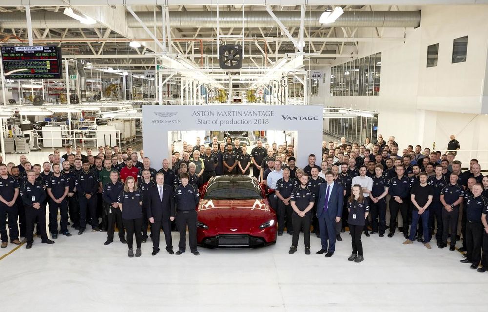 Aston Martin Vantage a intrat oficial în producție: primele exemplare vor ajunge la clienți până la sfârșitul lunii mai - Poza 1