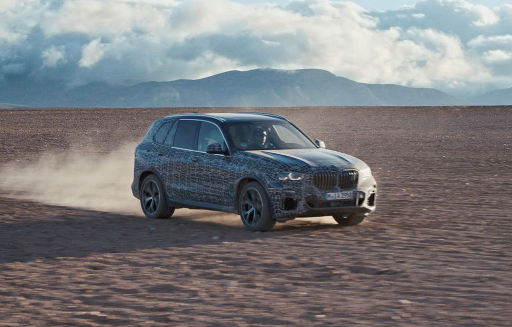Noua generație BMW X5, testată sub camuflaj în condiții extreme: SUV-ul german va avea direcție integrală și o nouă suspensie - Poza 6