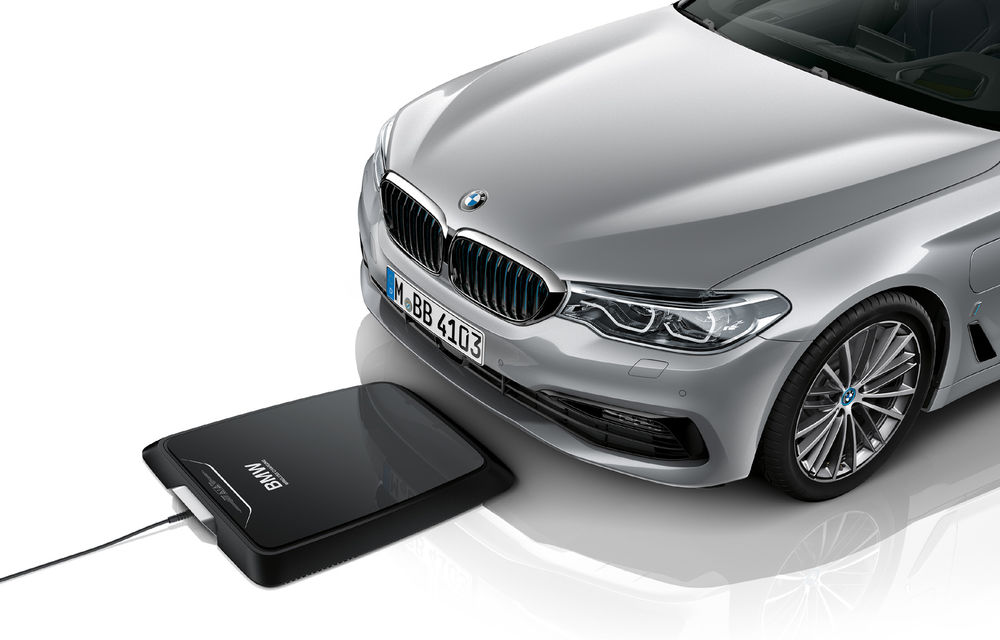 BMW va introduce în iulie încărcarea wireless pentru 530e iPerformance: 3 ore și jumătate pentru încărcarea completă a modelului plug-in hybrid - Poza 3