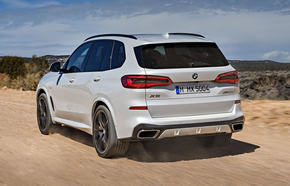 Noua generație BMW X5 se prezintă oficial: SUV-ul primește motoare diesel mai puternice, direcție integrală și un pachet off-road - Poza 14