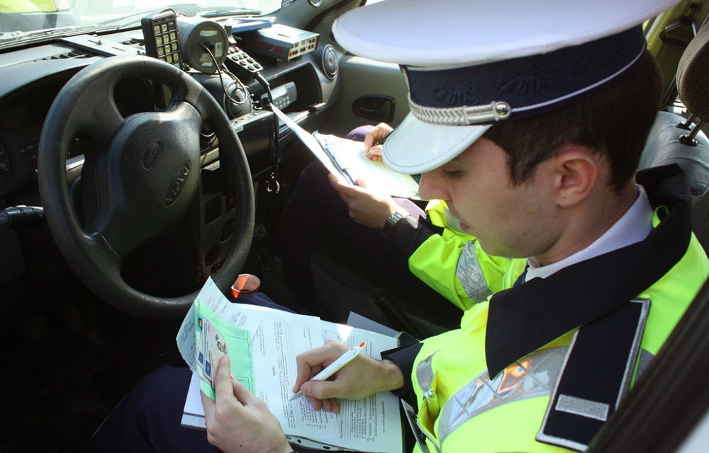 Proiect de lege: polițiștii vor putea să folosească radarele doar pe mașini inscripționate și în locuri semnalate prin panouri rutiere - Poza 1