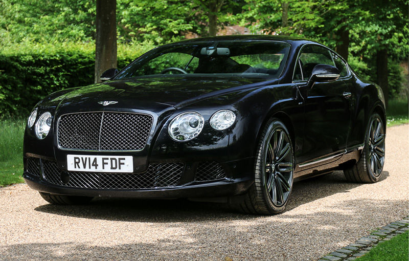 Un exemplar Bentley Continental GT Speed deținut de Sir Elton John va fi scos la licitație: specialiștii spun că modelul va fi vândut pentru cel puțin 79.000 de euro - Poza 1