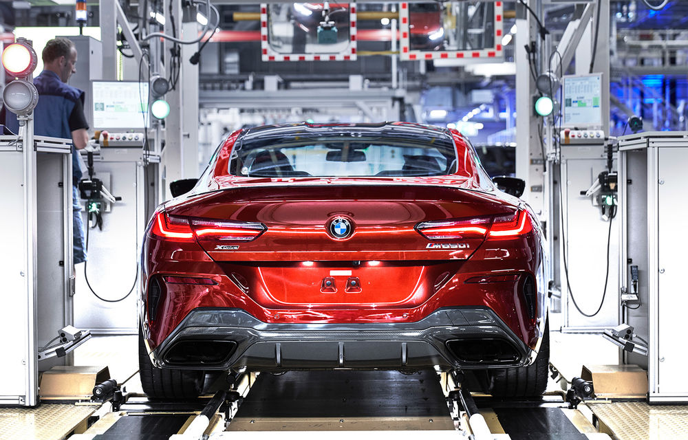 BMW a început producția noului Seria 8 Coupe: modelul constructorului bavarez este asamblat în cadrul fabricii din Dingolfing, Germania - Poza 10