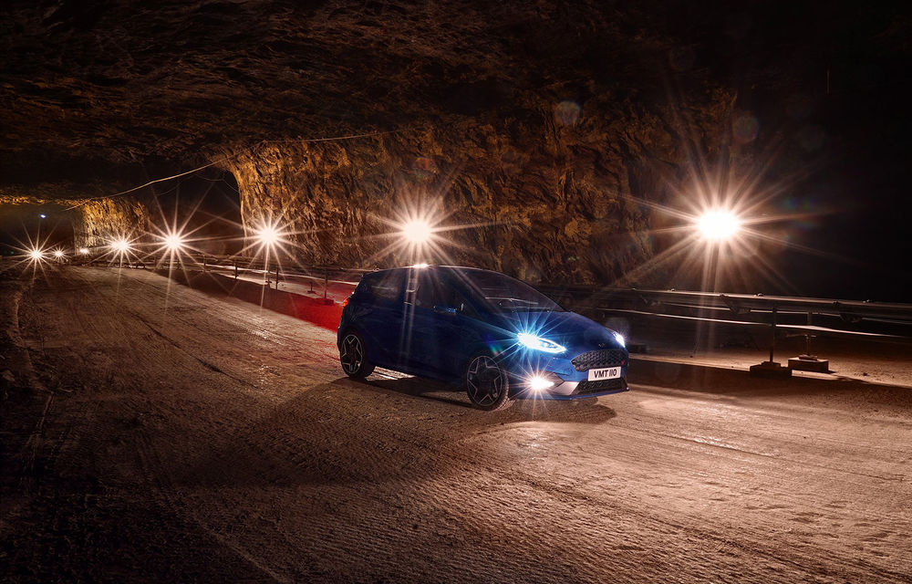 Ford Fiesta ST face spectacol într-o mină de sare: cei 200 CP au fost exploatați de Elfyn Evans, pilot în WRC - Poza 3