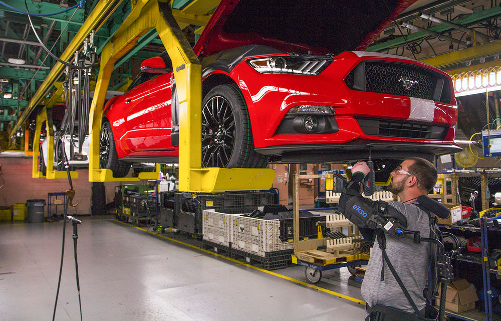 Grijă pentru angajați: Ford introduce exoscheleți pentru muncitorii din 15 uzine - Poza 2