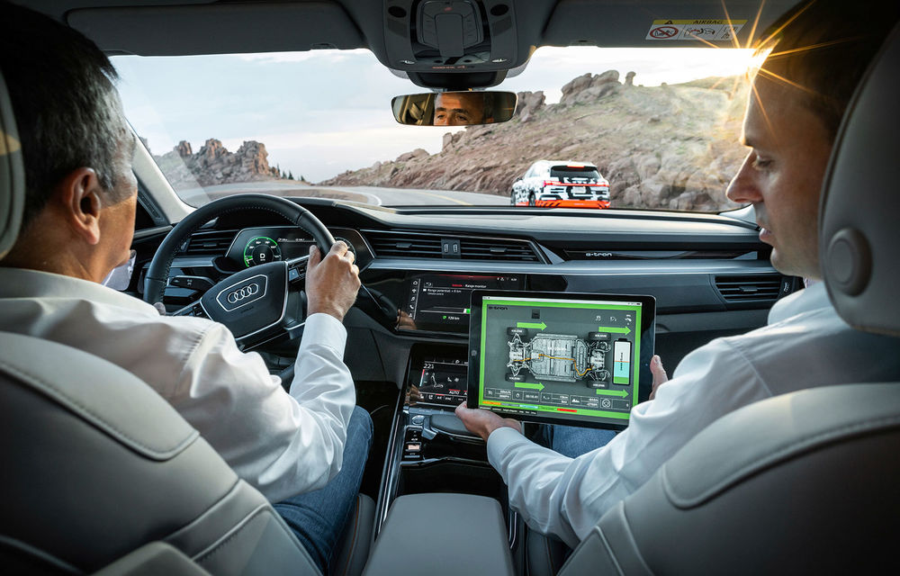 Detalii noi despre viitorul SUV Audi e-tron: putere maximă de 402 CP și o autonomie de peste 400 de kilometri. Debutul este programat în 17 septembrie - Poza 43