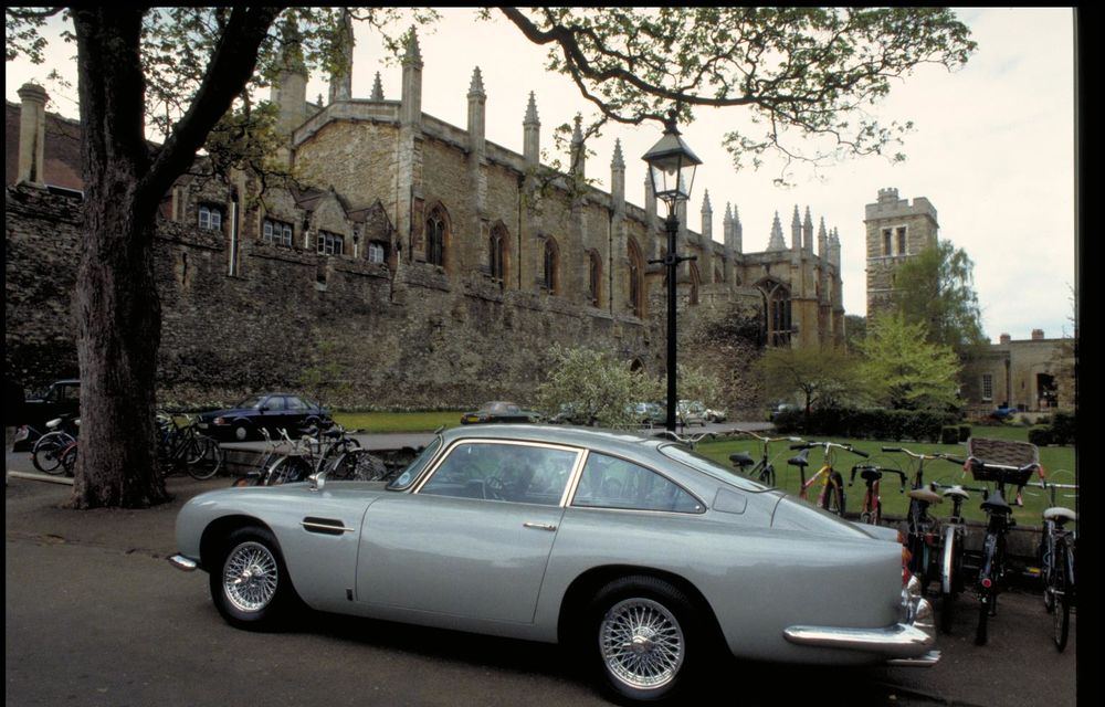 Aston Martin va construi 25 de replici ale mașinii lui James Bond: fiecare DB5 Goldfinger va costa 2.75 milioane de lire. Livrările încep în 2020 - Poza 1