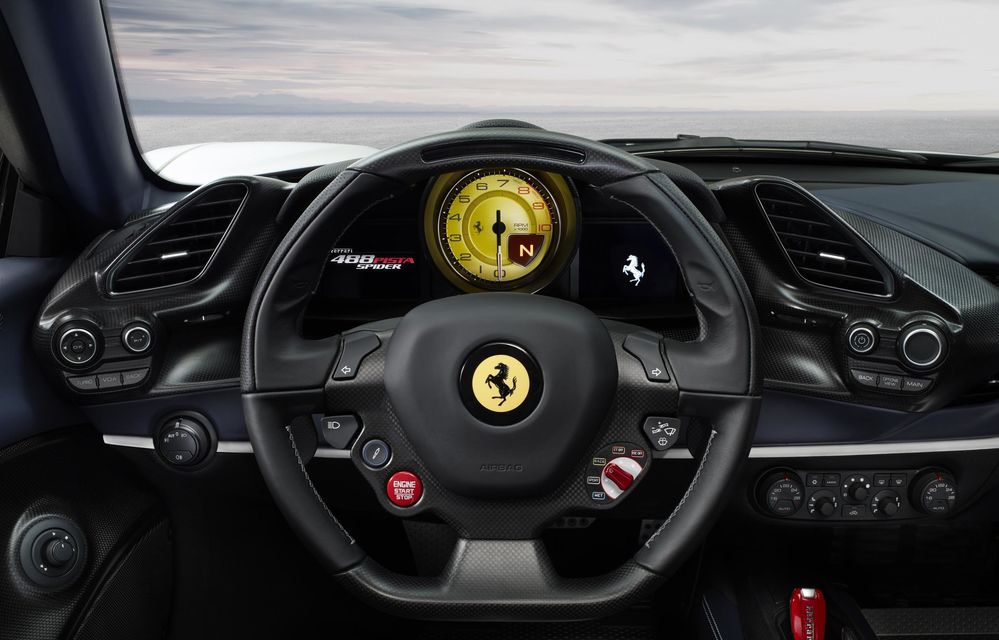 Ferrari 488 Pista Spider este aici: motor V8 de 720 CP, viteză maximă de 340 km/h și 0-100 km/h în 2.8 secunde - Poza 6