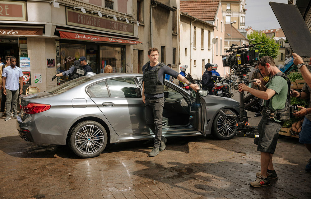 BMW este partenerul serialului &quot;Tom Clancy's Jack Ryan&quot;: Seria 5 devine ajutorul agentului CIA în producția care debutează în 31 august - Poza 8