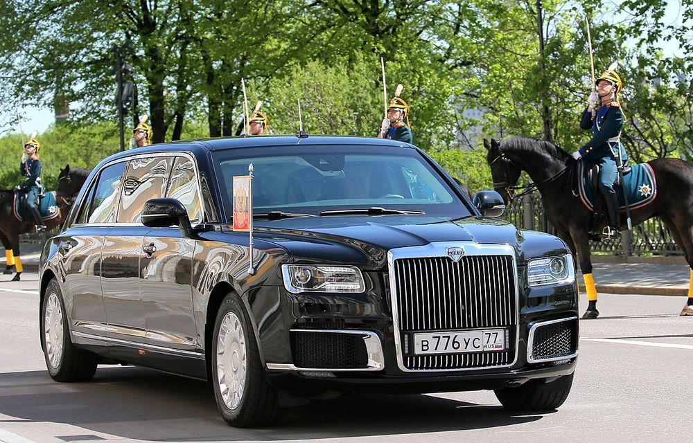 Rușii de la Aurus vor să concureze pe piața mașinilor de lux cu Rolls-Royce și Bentley: Aurus furnizează limuzina prezidențială pentru Vladimir Putin - Poza 1