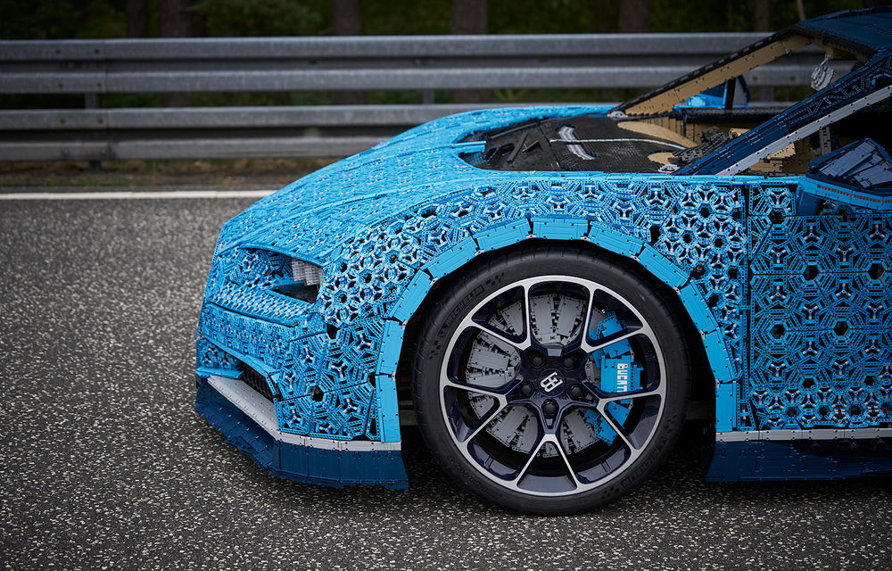 Lego a construit un Bugatti Chiron în mărime naturală: mașina este funcțională și poate rula cu peste 20 km/h - Poza 11