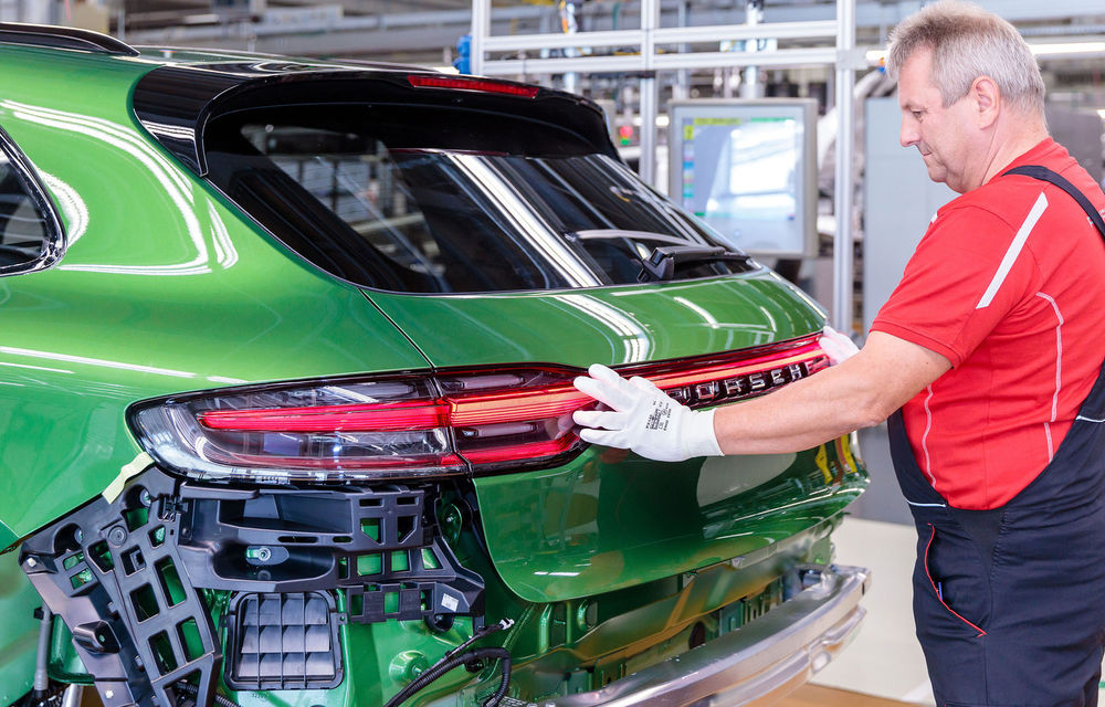 Porsche a dat startul producției lui Macan facelift: primul exemplar va ajunge la un client din China - Poza 1