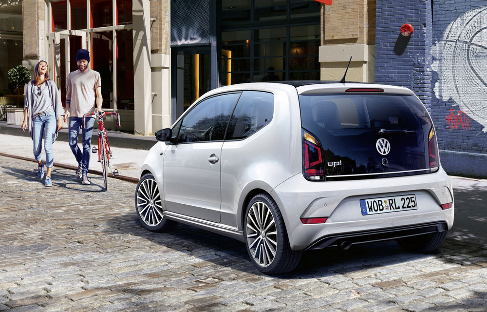 Volkswagen Up! primește pachetul de exterior R-Line: plafon negru și jante din aliaj de 16 inch - Poza 2