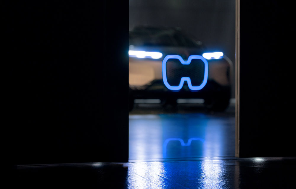 Teasere noi cu viitorul BMW Vision iNext: conceptul va fi prezentat în acest an, versiunea de serie debutează în 2021 - Poza 1