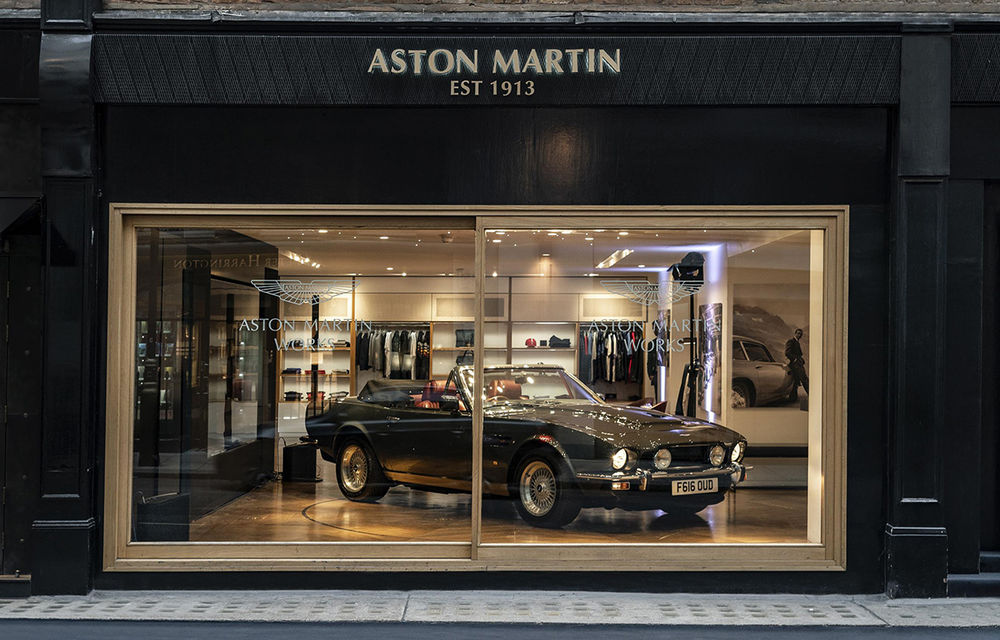 Aston Martin nu uită de propria istorie: showroom londonez dedicat mașinilor clasice - Poza 1