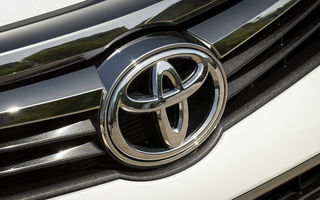 Toyota va reporni fabricile din Japonia în această săptămână: producția fusese oprită în weekend din cauza unui cutremur puternic