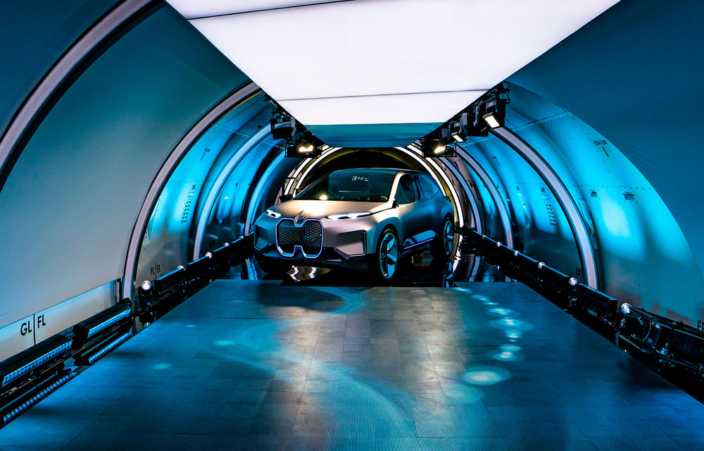 BMW Vision iNext: conceptul care anticipează tehnologiile și interiorul mașinilor autonome ale germanilor. Versiunea de serie debutează în 2021 - Poza 14