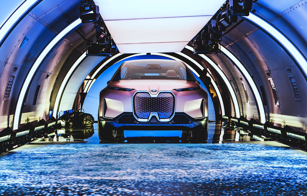 BMW Vision iNext: conceptul care anticipează tehnologiile și interiorul mașinilor autonome ale germanilor. Versiunea de serie debutează în 2021 - Poza 6