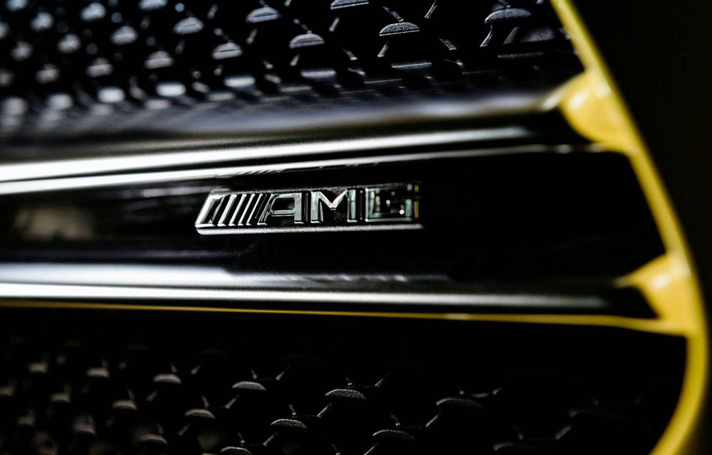 Primele teasere cu Mercedes-AMG A35: grila și blocurile optice, parțial dezvăluite - Poza 2
