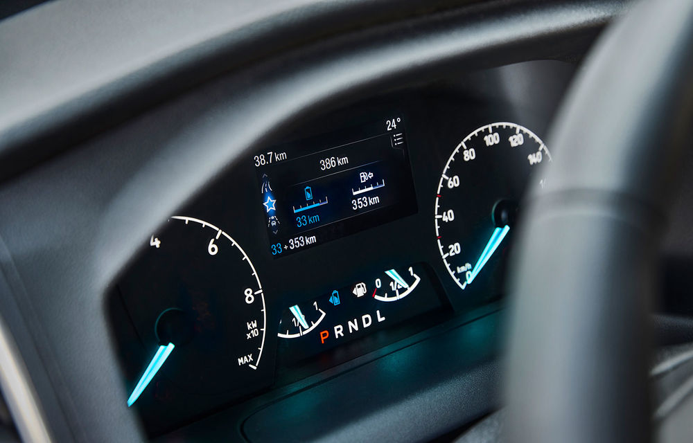 Ford lansează versiunea Transit Custom PHEV: autonomie electrică de 50 de kilometri și motorul 1.0 EcoBoost cu funcție de range extender - Poza 6