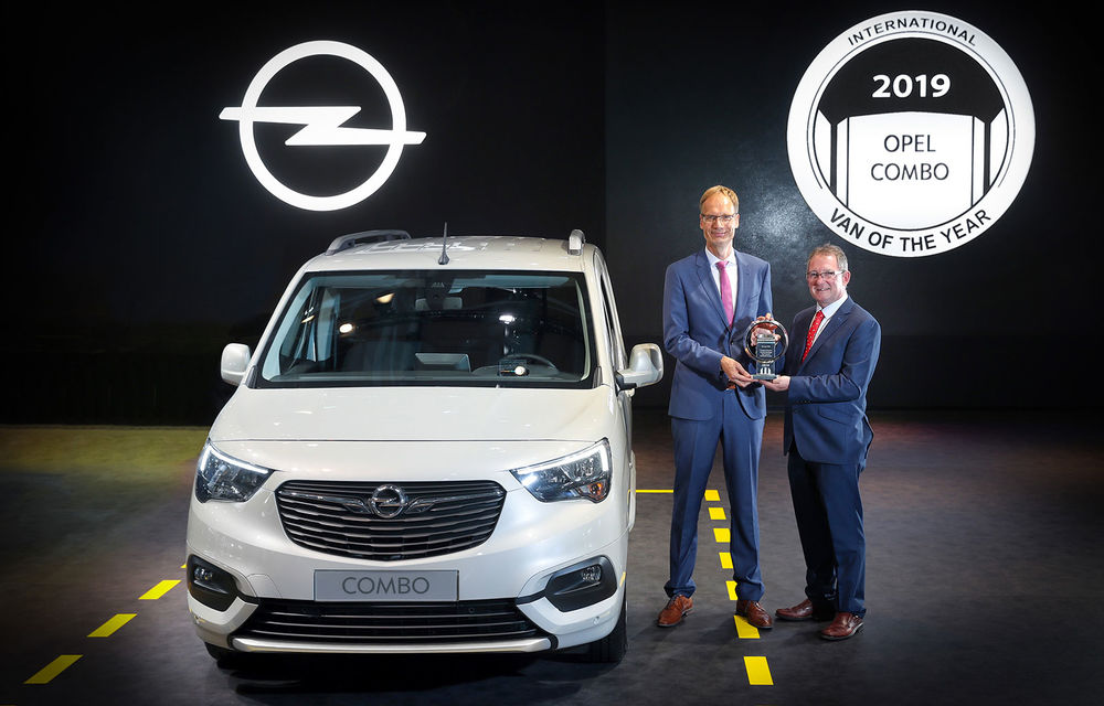 Hattrick PSA: Peugeot Partner, Citroen Berlingo și Opel Combo împart titlul International Van of the Year 2019 - Poza 1