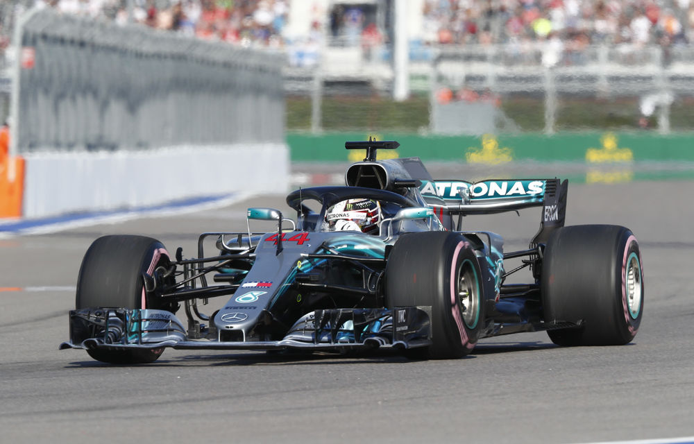 Hamilton, victorie în Rusia după dueluri cu Vettel și ordine de echipă de la Mercedes! - Poza 1