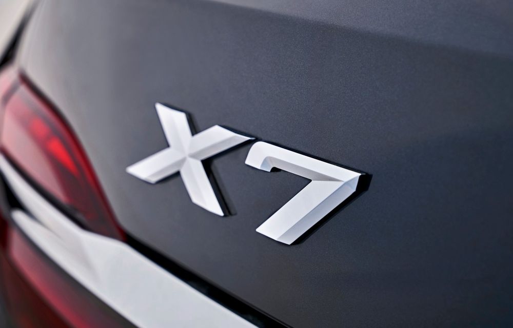 Oficial: BMW X7 se prezintă. Cel mai mare SUV din gama bavarezilor oferă 7 locuri și motorizări de până la 400 CP în Europa - Poza 30