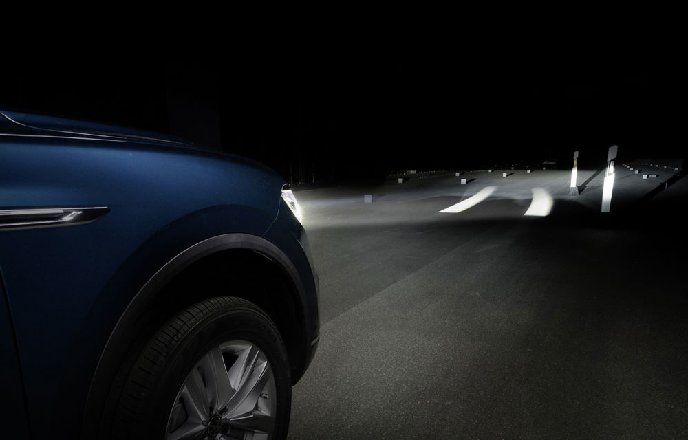 Volkswagen dezvoltă noi tehnologii de iluminare: semnături personalizate și indicații pentru orientare și parcare - Poza 3