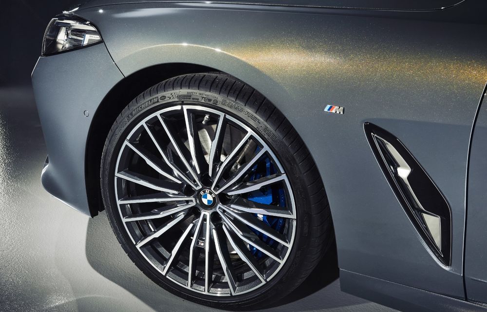 BMW Seria 8 Cabrio, poze și informații oficiale: motorizări de până la 530 CP și 15 secunde pentru plierea plafonului din material textil - Poza 35