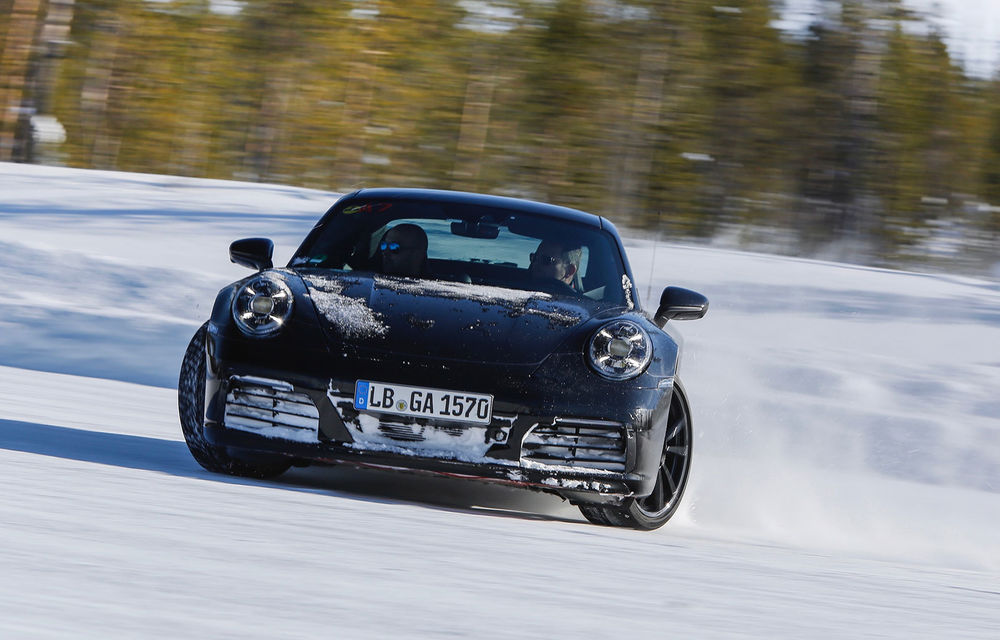 Primele imagini cu viitorul Porsche 911: modelul sport va fi prezentat la finalul lunii noiembrie - Poza 2