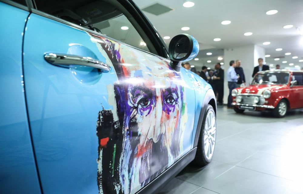 Auto Cobălcescu a inaugurat un showroom Mini în București: evenimentul a fost marcat prin lansarea unui proiect de artă - Poza 9