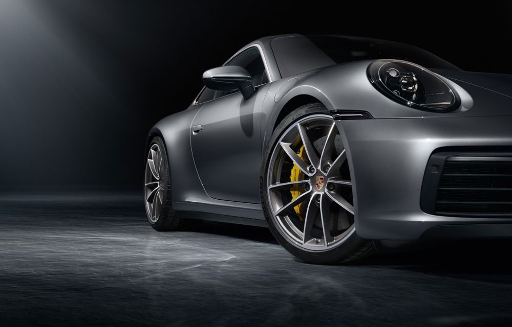 Porsche 911 ajunge la a opta generație: clasic la exterior, tehnologizat la interior - Poza 16