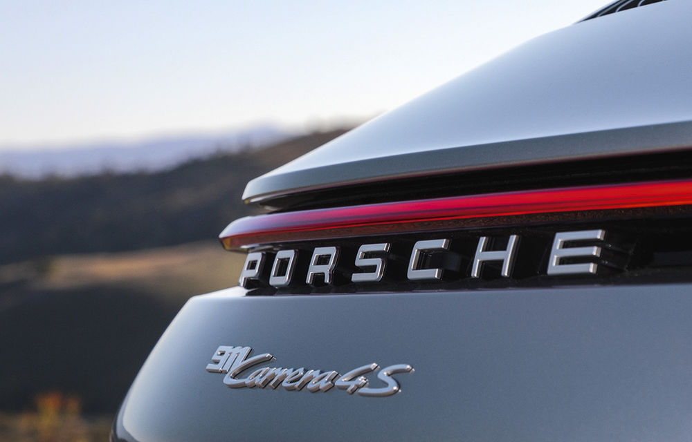 Porsche 911 ajunge la a opta generație: clasic la exterior, tehnologizat la interior - Poza 4