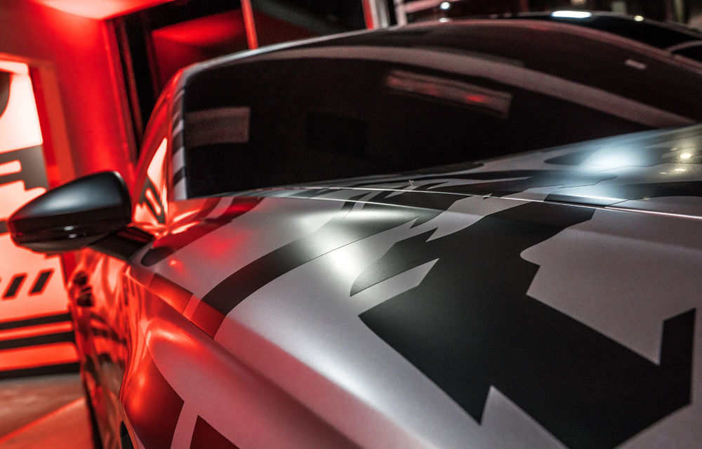 Imagini cu Audi e-tron GT sub camuflaj: conceptul sportivei electrice este bazat pe Porsche Taycan - Poza 10