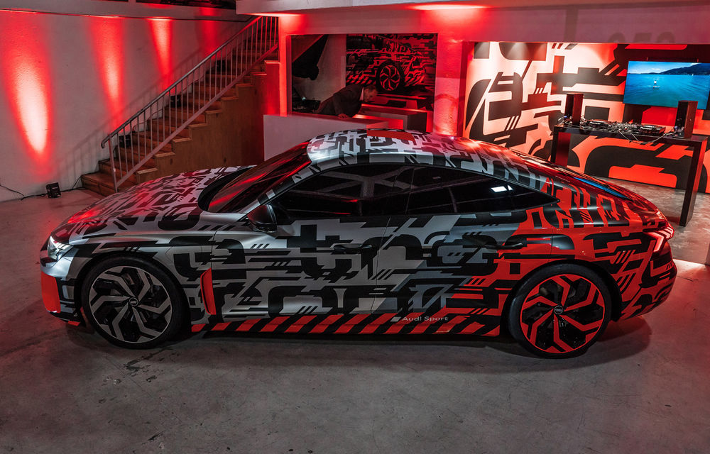Imagini cu Audi e-tron GT sub camuflaj: conceptul sportivei electrice este bazat pe Porsche Taycan - Poza 4
