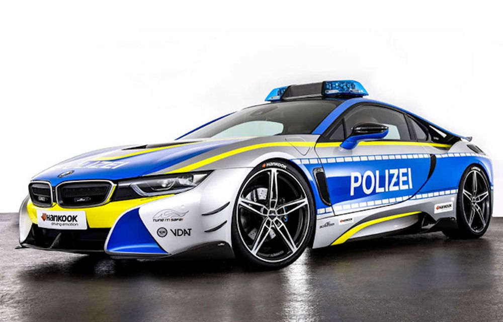 BMW i8 primește uniforma de poliție: hibridul german a fost modificat de AC Schnitzer pentru campania Tune it! Safe! - Poza 1