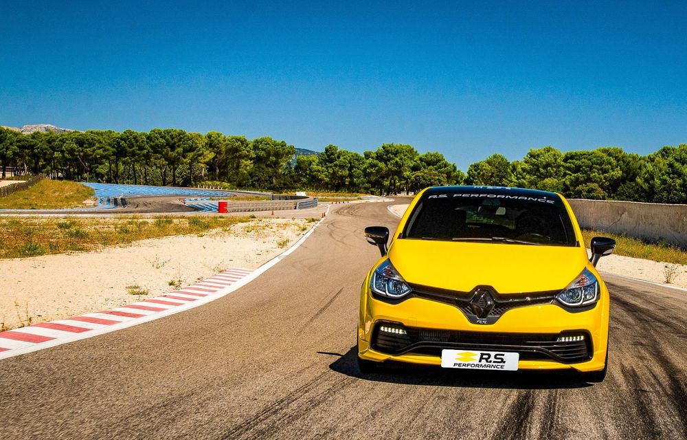Renault lansează linia de accesorii RS Performance dedicată lui Clio RS: elemente de caroserie și echipamente derivate din cele utilizate în motorsport - Poza 3