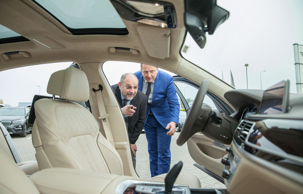 BMW livrează cea mai mare flotă de mașini plug-in hybrid din România: 10 unități cu încărcare la priză pentru grupul de companii Teaha - Poza 5