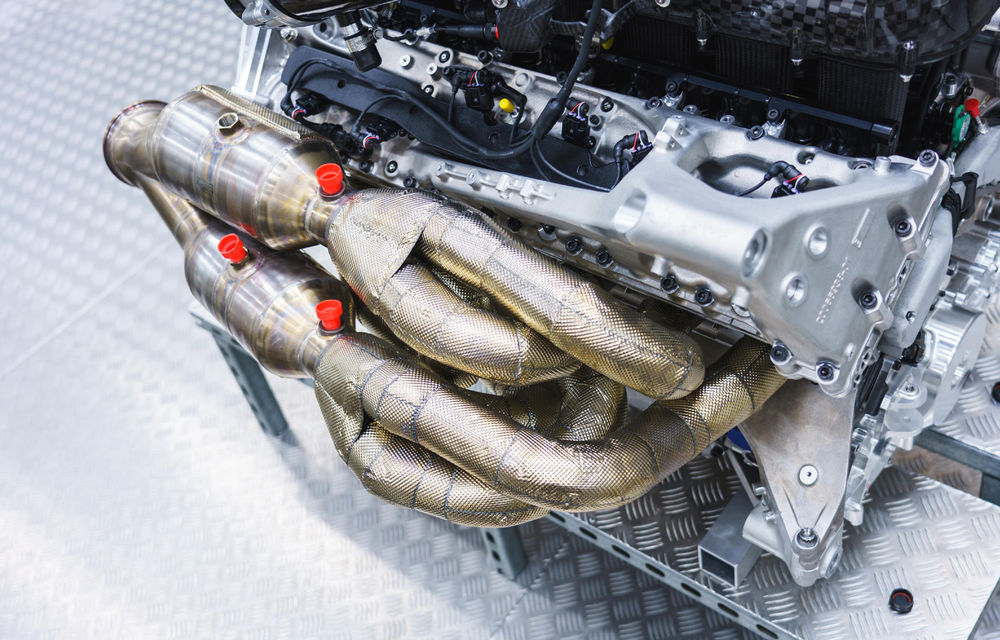 Aston Martin confirmă specificațiile motorului V12 de 6.5 litri de pe Valkyrie: 1.013 cai putere, cuplu de 740 Nm și 11.100 rotații pe minut - Poza 4