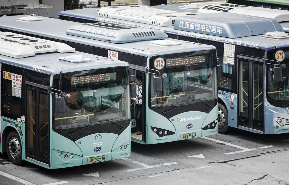 Cea mai mare flotă de autobuze electrice din lume: 16.000 de unități asigură transportul local în orașul Shenzhen din China - Poza 1
