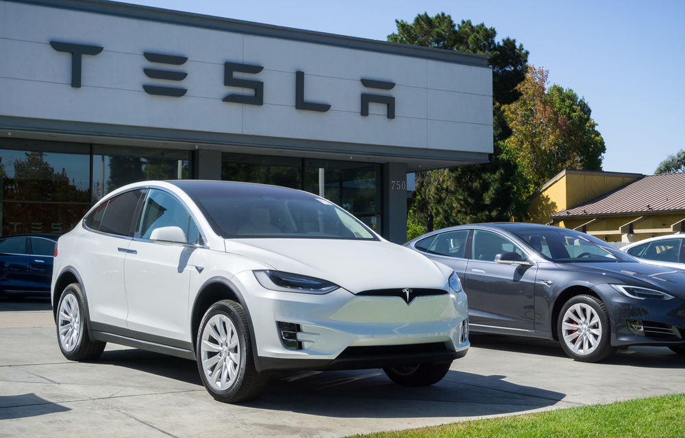 Tesla lansează un program de livrare rapidă: pleci cu mașina acasă în numai 5 minute - Poza 1