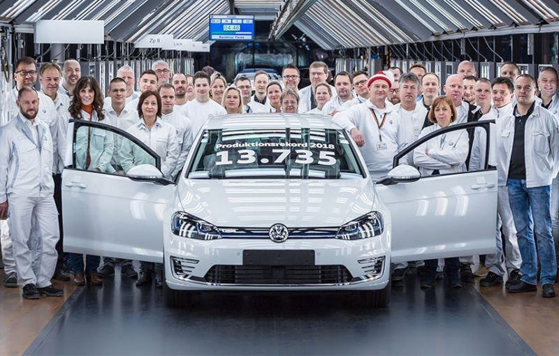 Volkswagen a mărit producția lui e-Golf de aproape trei ori: aproape 14.000 de unități în 2018 - Poza 1