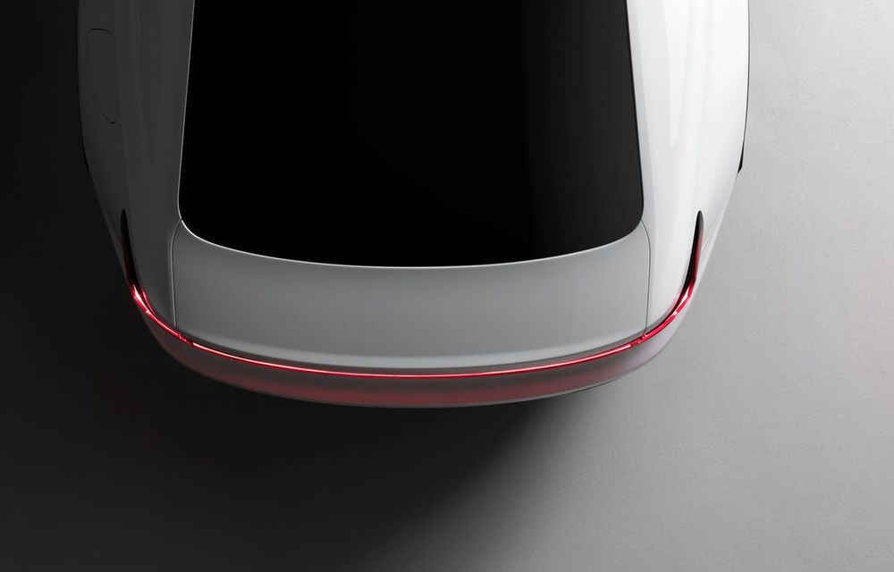 Primul teaser cu Polestar 2: 400 de cai putere, autonomie de 480 km și preț apropiat de Tesla Model 3 - Poza 1