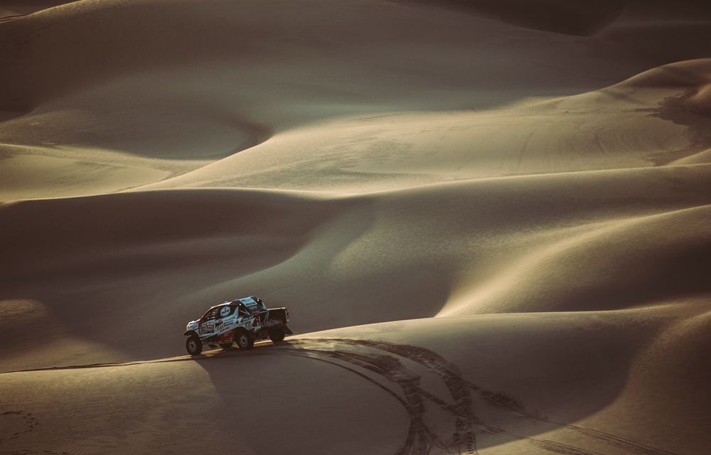 Raliul Dakar 2019: Toyota și Mini se luptă pentru supremație în cea mai dură competiție de rally raid din lume - Poza 9
