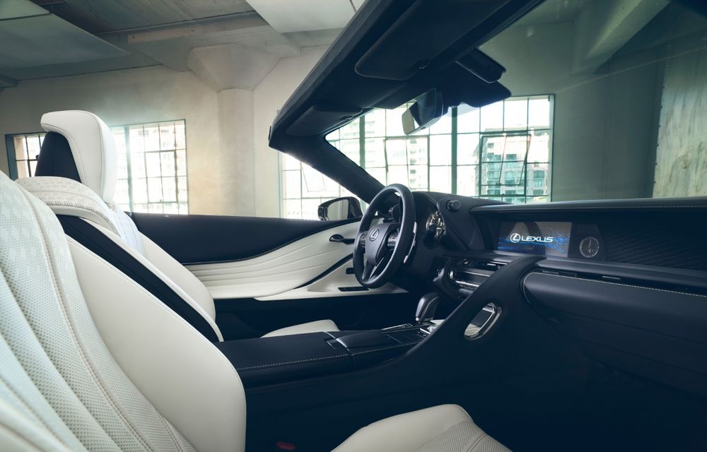 Primele imagini cu Lexus LC Convertible Concept: prototipul niponilor va fi expus la Detroit și anunță o versiune de serie - Poza 13