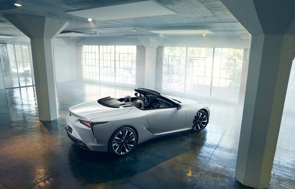 Primele imagini cu Lexus LC Convertible Concept: prototipul niponilor va fi expus la Detroit și anunță o versiune de serie - Poza 7